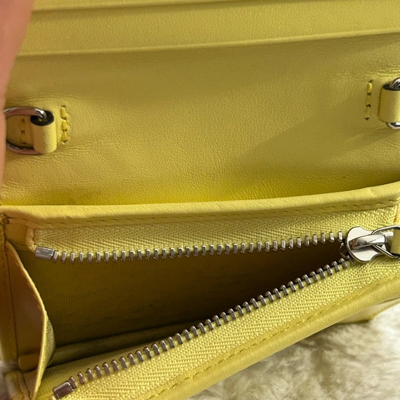 Gucci Small Wallet on Chain - Picture 8 of 16